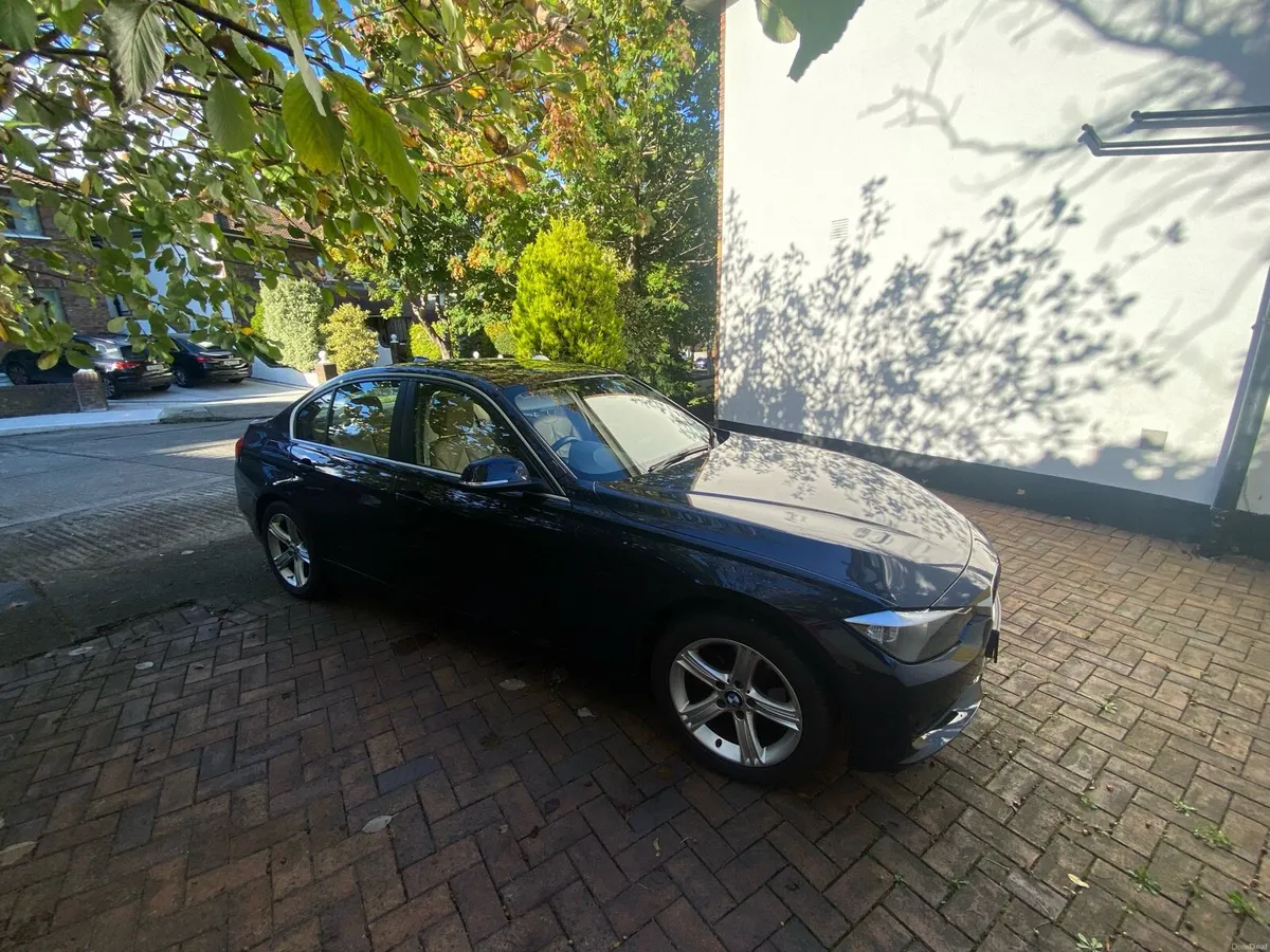 CAR - Image 2