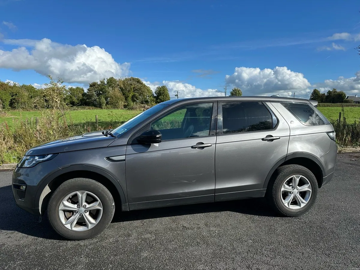 Land Rover Discovery Sport Automatic 7 Seater - Image 2
