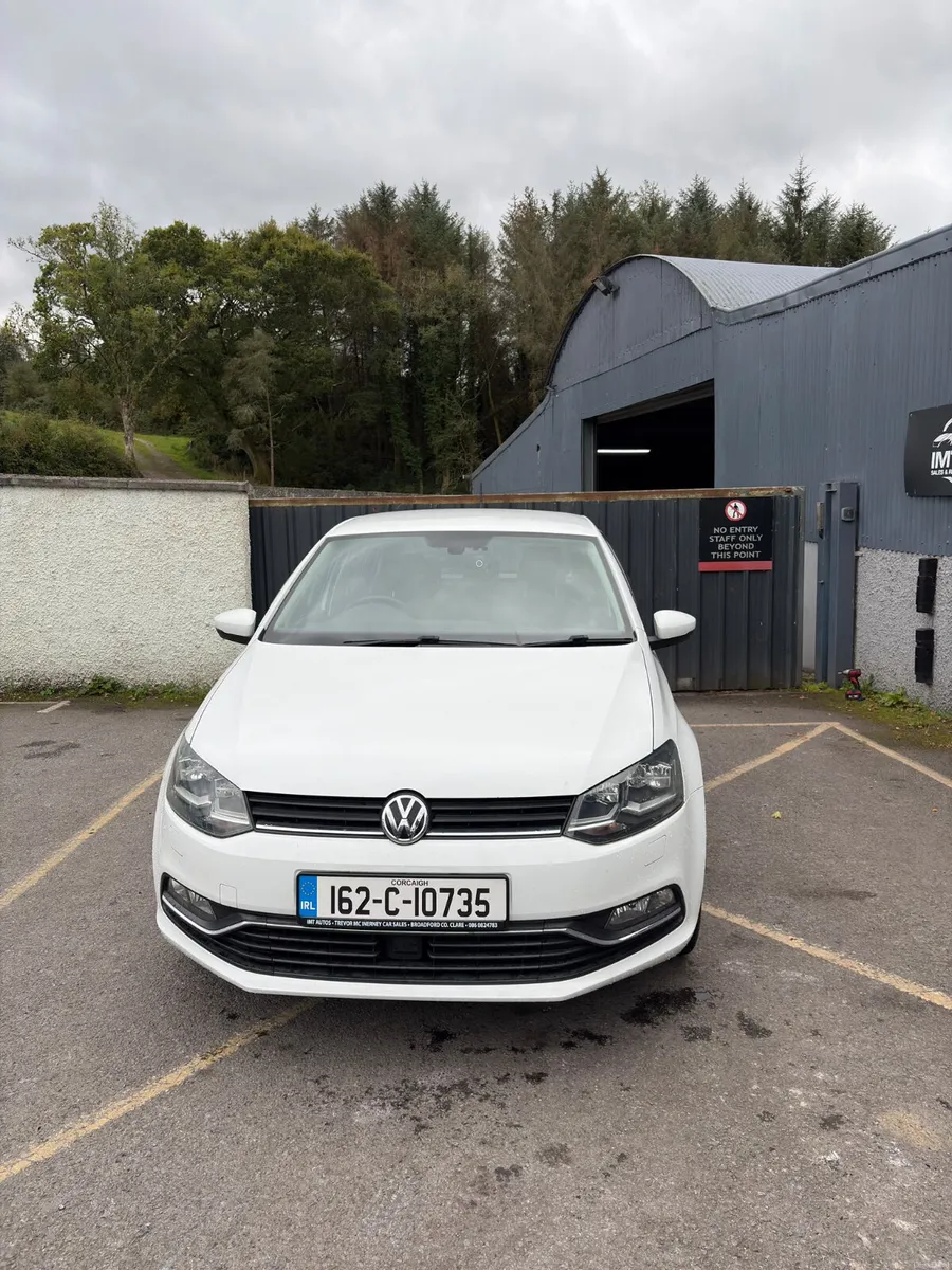 Volkswagen Polo 2016 - Image 2