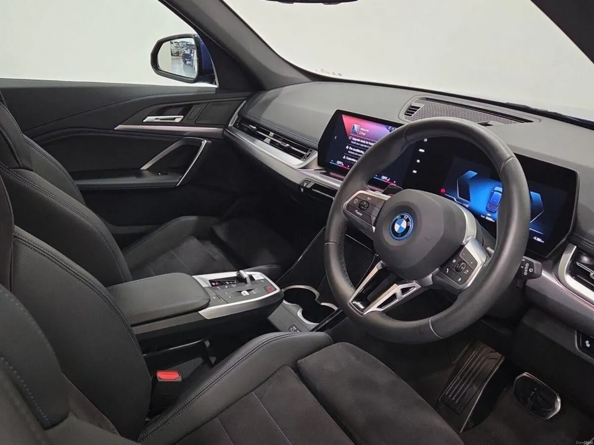 BMW iX1 eDrive20 M Sport - Image 6