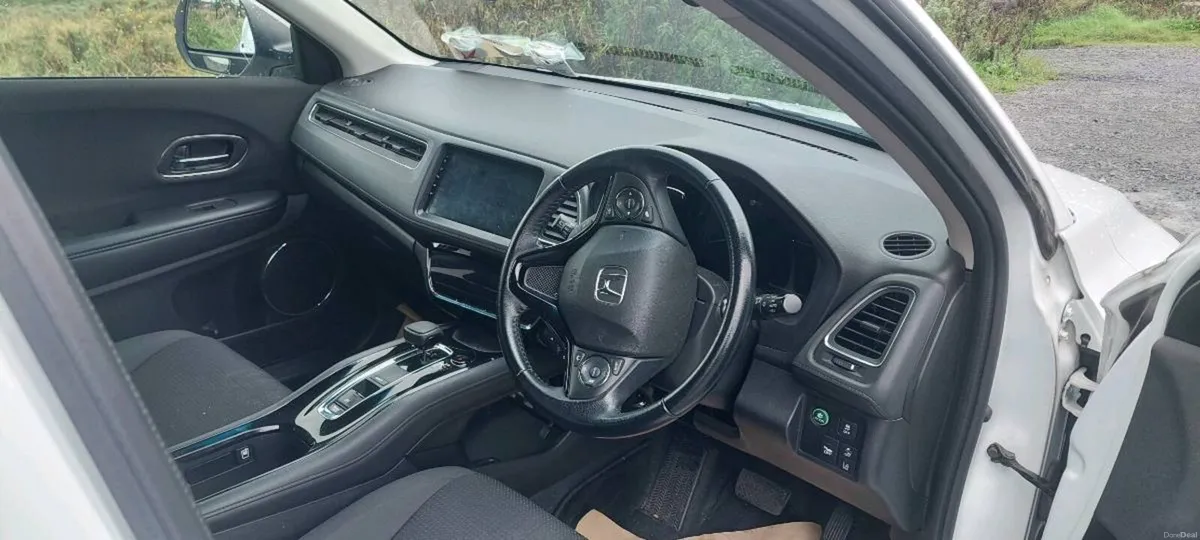 2020 Honda Vezel 1.5 Hybrid – Sporty Spec - Image 6