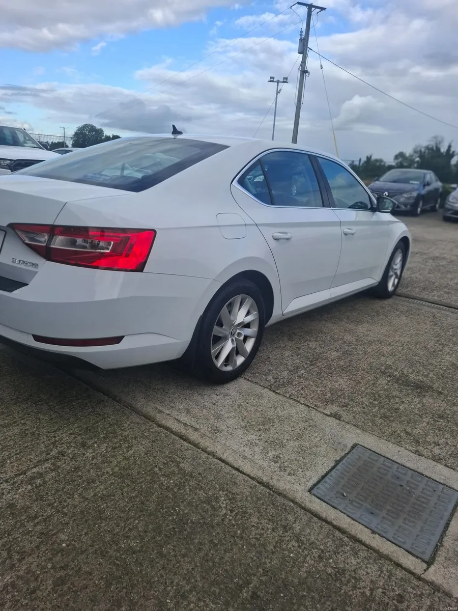 SKODA SUPERB 2.0 TDI AUTO DSG@ OWEN RYAN MOTORS - Image 5