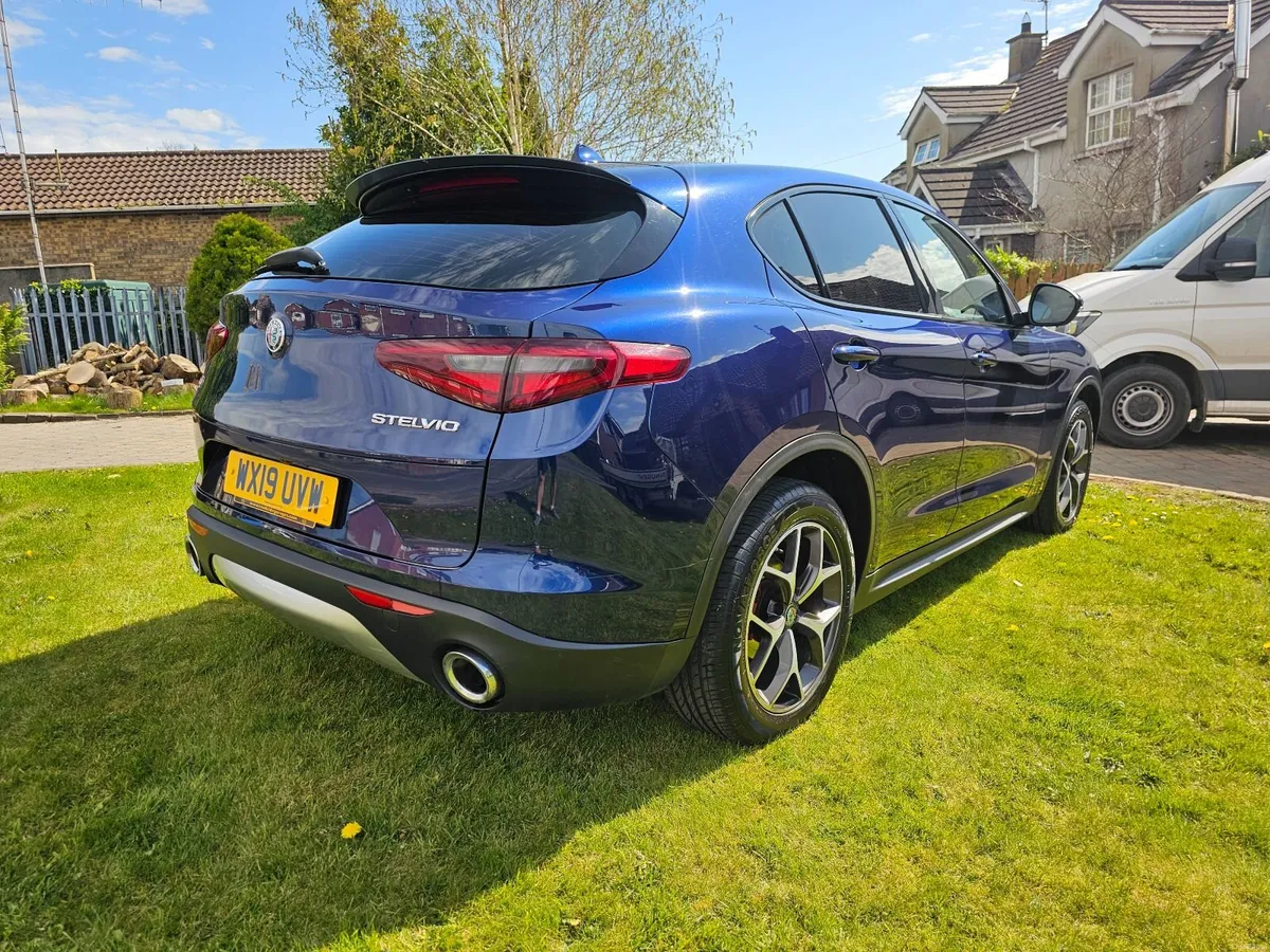 Alfa Romeo Stelvio  2019 - Image 2