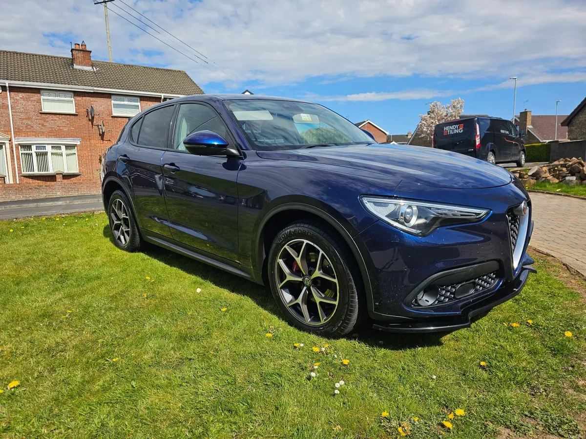 Alfa Romeo Stelvio  2019 - Image 3