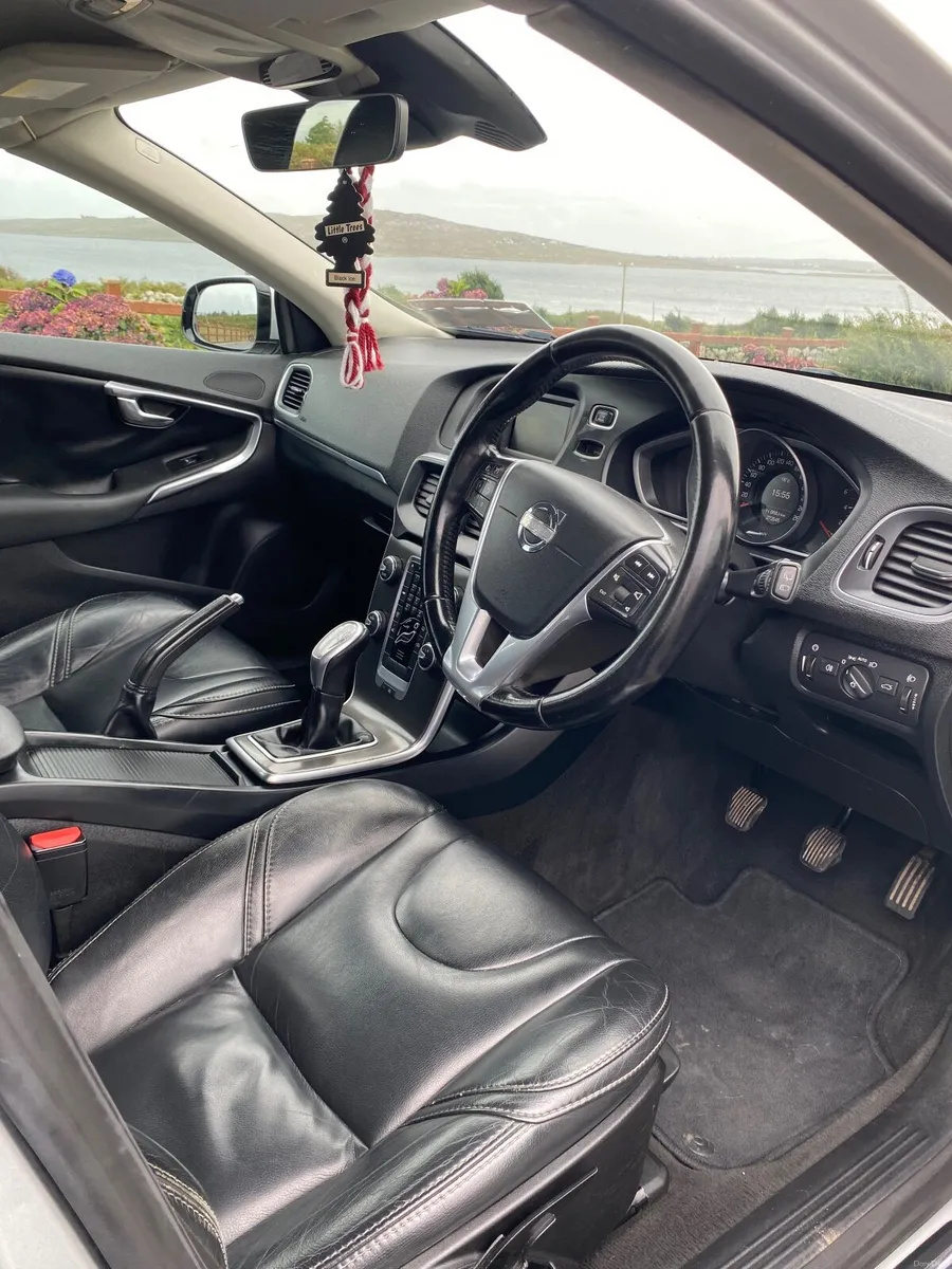 Volvo V40 2014 - Image 6