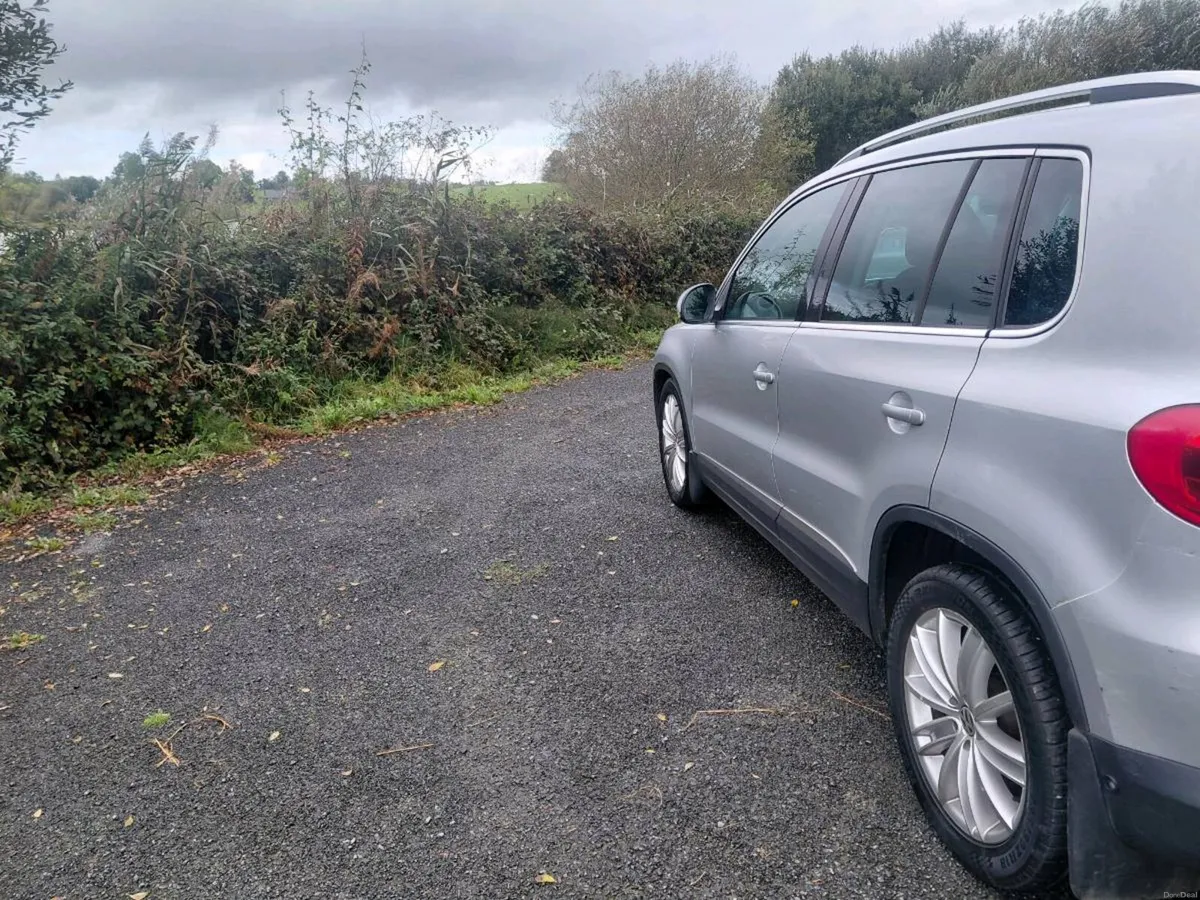 2014 vw tiguan. New nct til nov 27 - Image 5