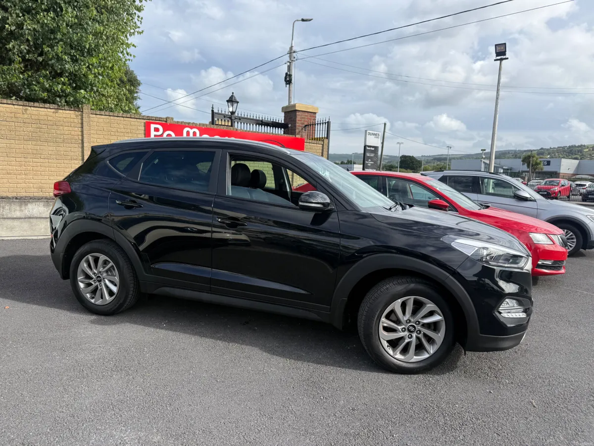 Hyundai Tucson  * EXECUTIVE - Image 4