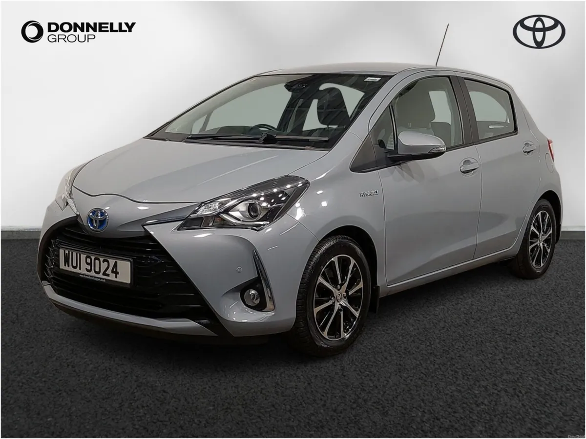 Toyota Yaris 1.5 Hybrid Icon Tech 5dr CVT - Image 3