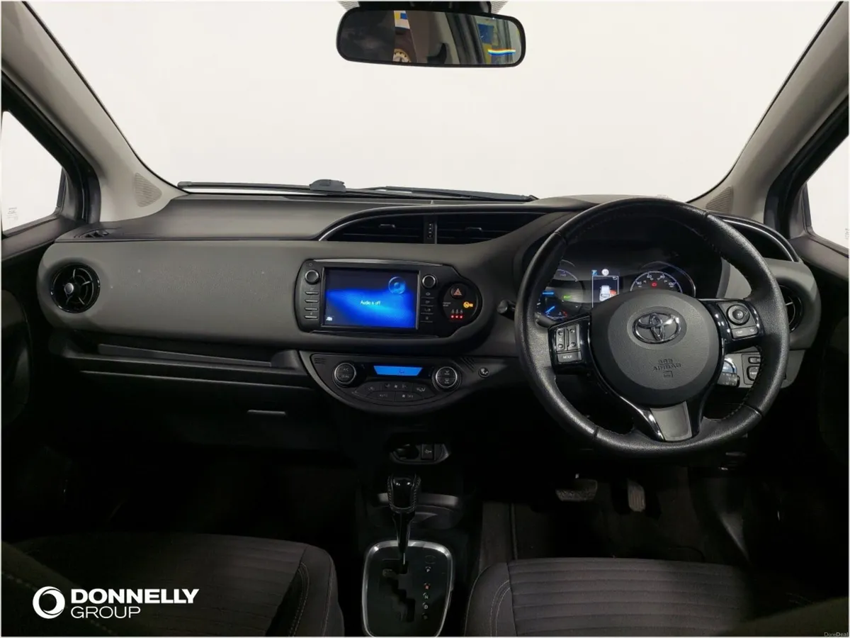 Toyota Yaris 1.5 Hybrid Icon Tech 5dr CVT - Image 5
