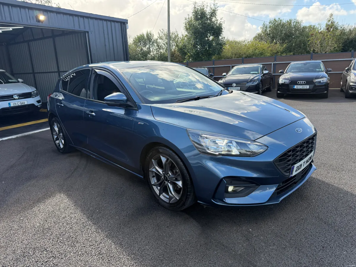 Ford Focus 2022 ST Line 1.0 Petrol - Image 2