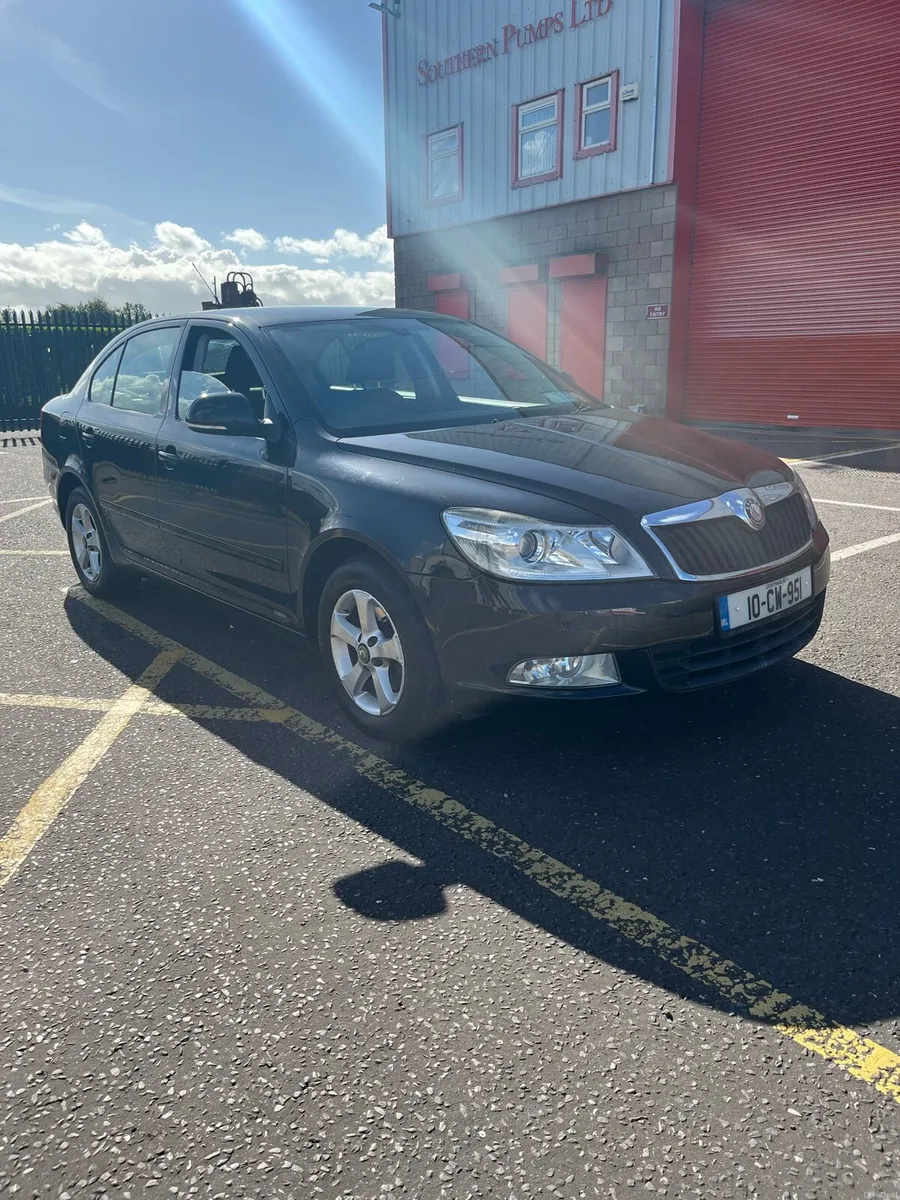 Skoda Octavia TAX 1/27 NCT 7/27 - Image 2