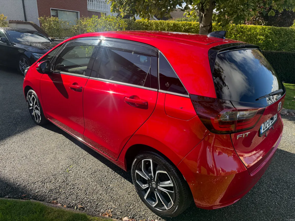 2021Honda Fit HYBRID AUTOMATIC - Image 6