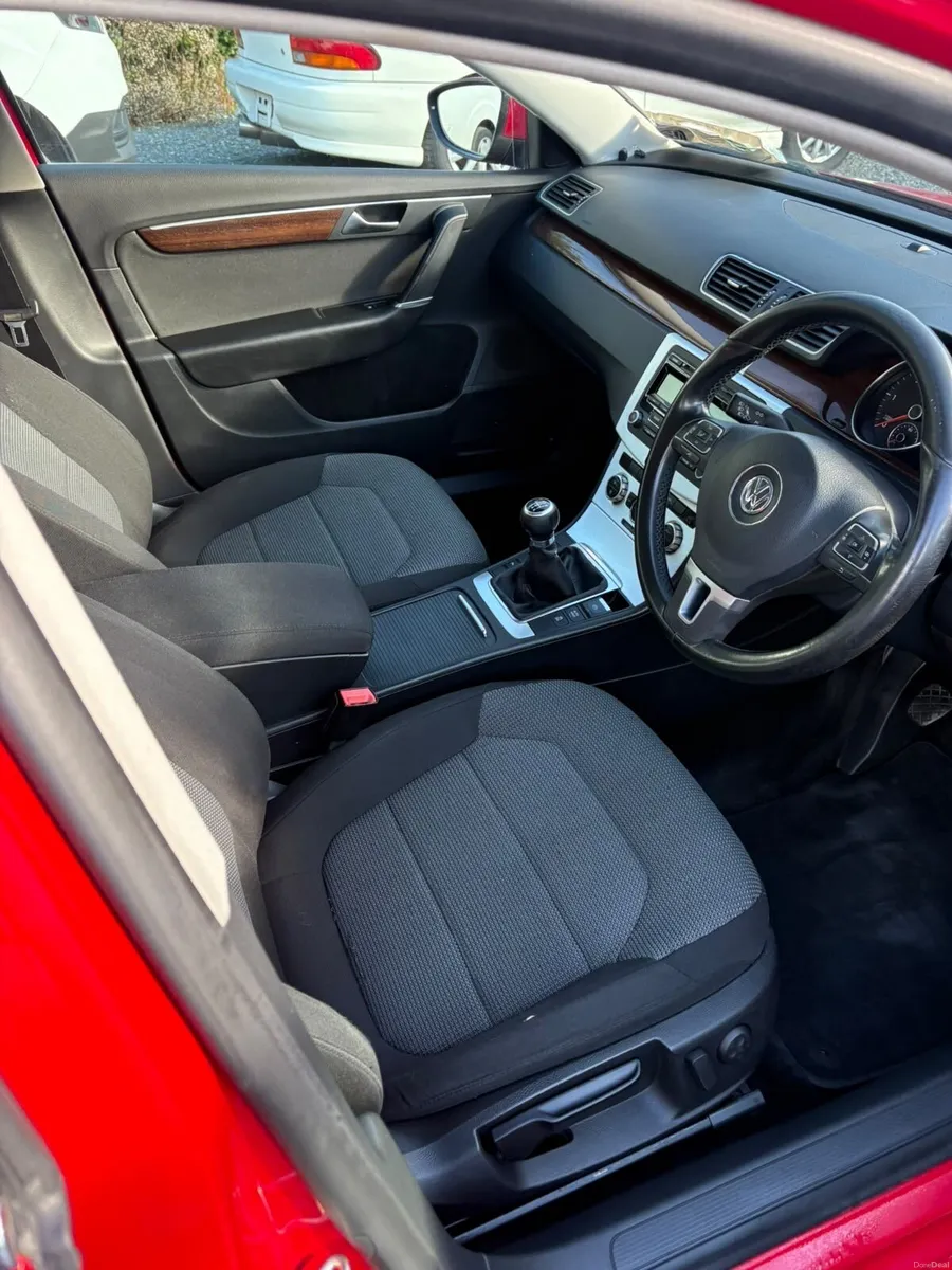 VW Passat - Image 2