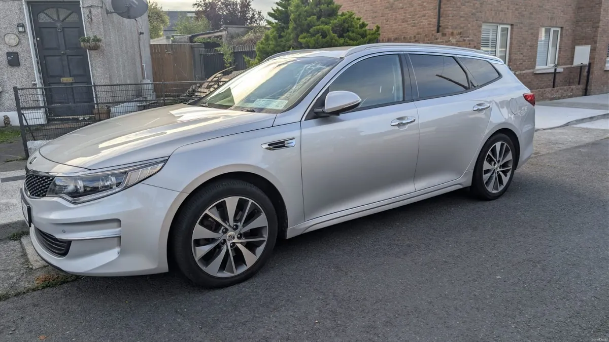 Kia Optima 2017 - Image 2