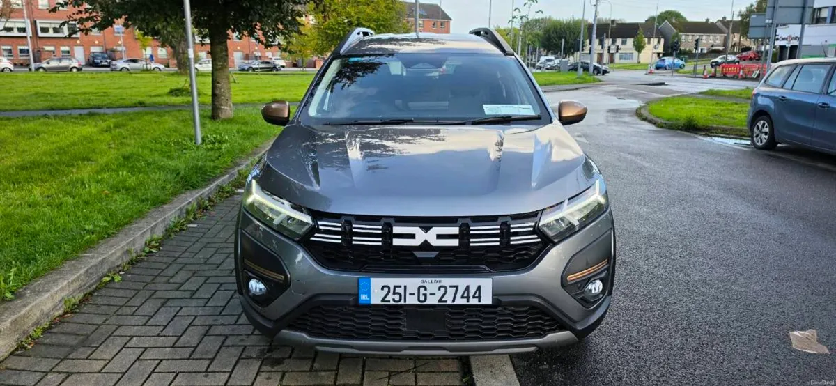 251 DACIA JOGGER EXTREME HEV 145 AUTOMATIC - Image 1