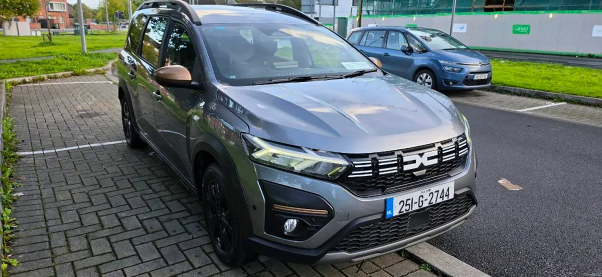 251 DACIA JOGGER EXTREME HEV 145 AUTOMATIC - Image 3