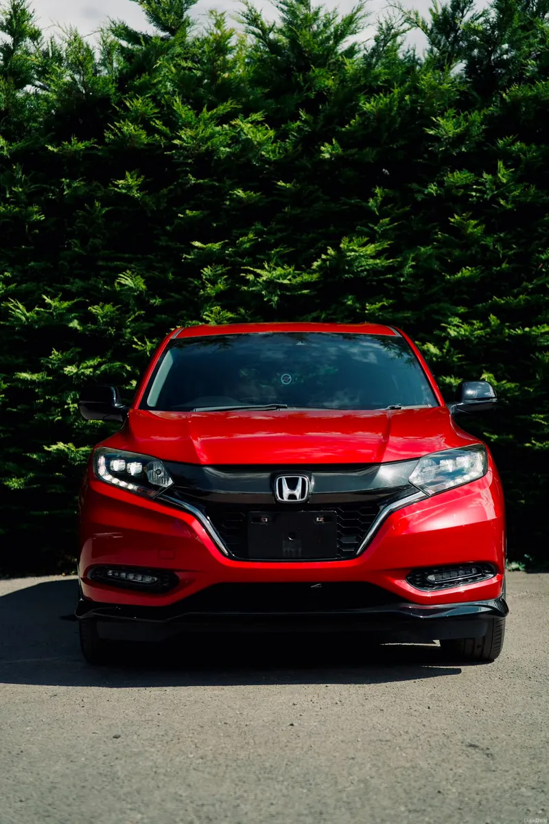 Honda Vezel RS Hybrid 2017 | Sporty Hybrid SUV - Image 3