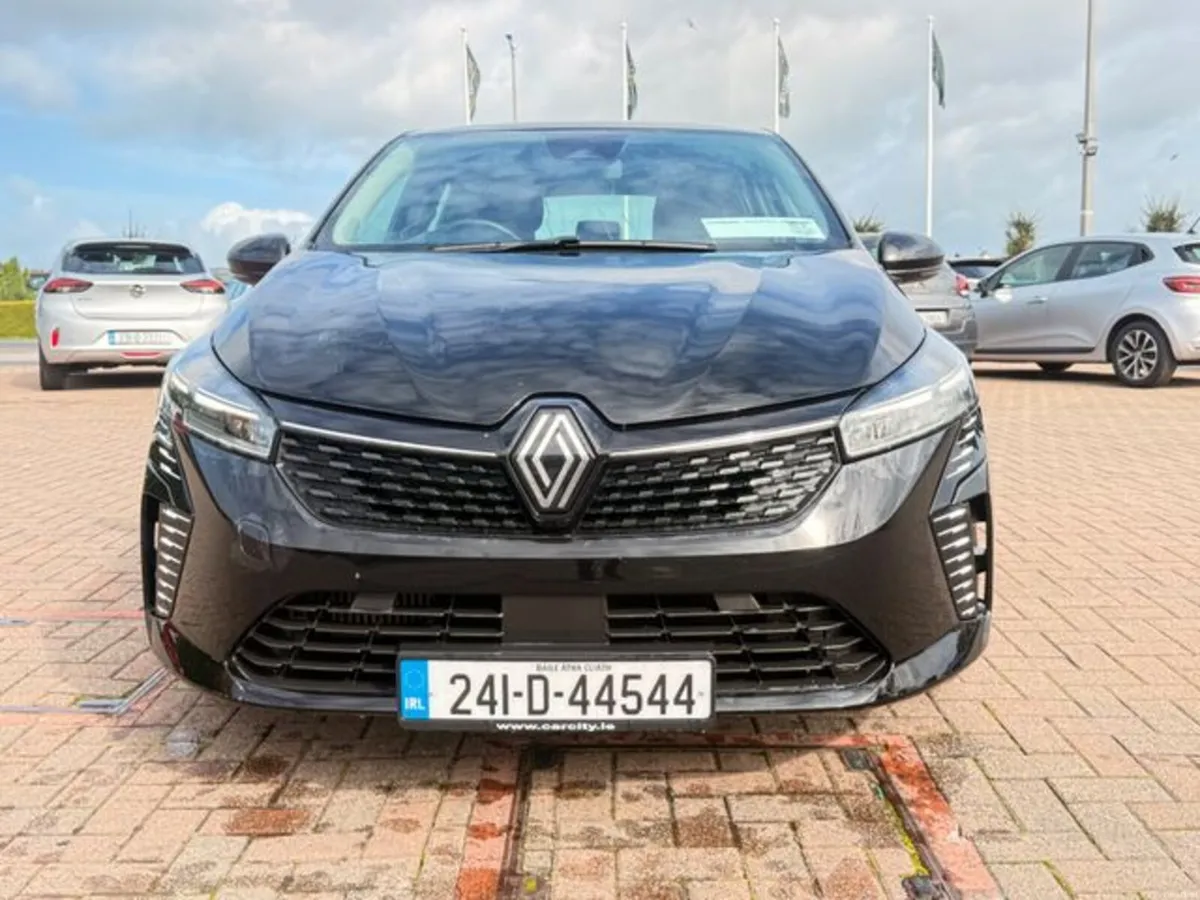 Renault Clio Evolution TCE 90 E6E 5DR - Image 2