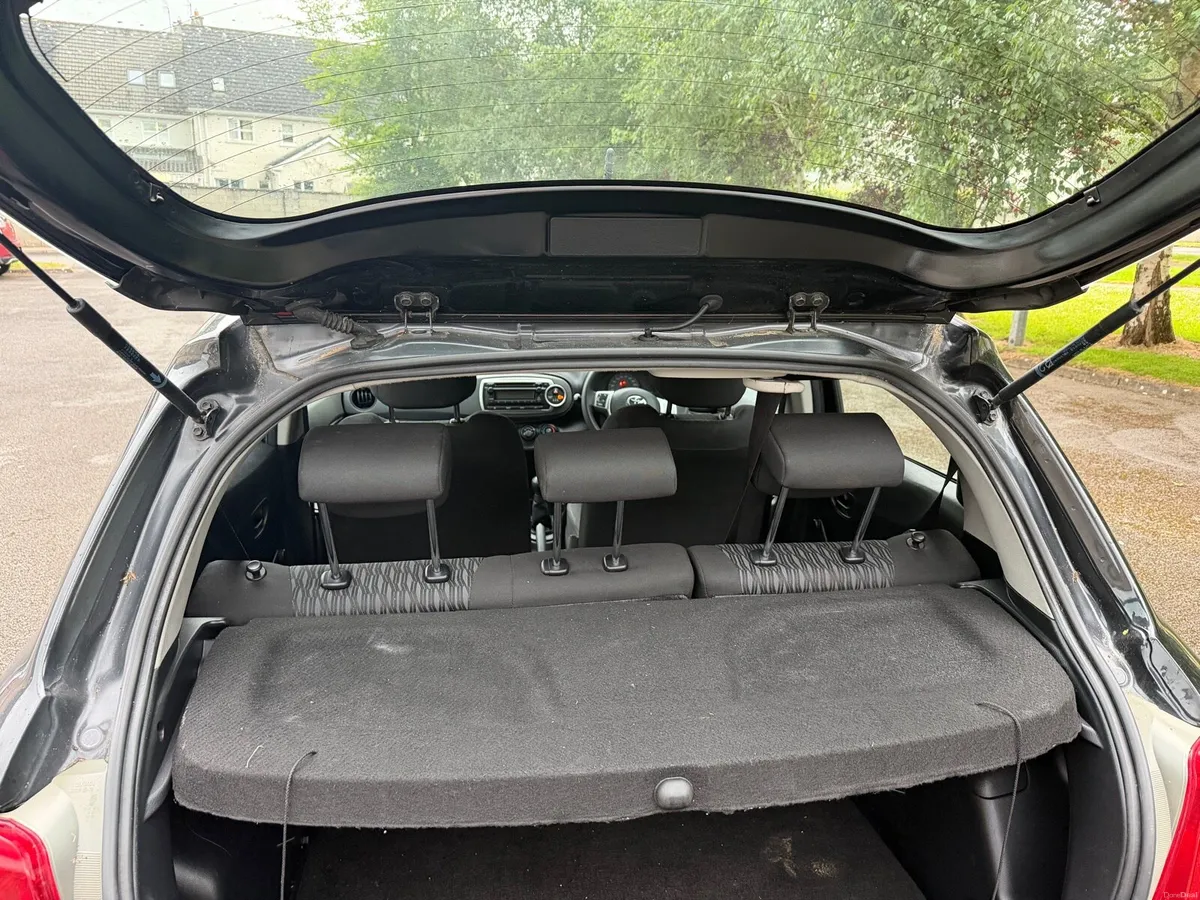 Toyota Yaris - Image 5