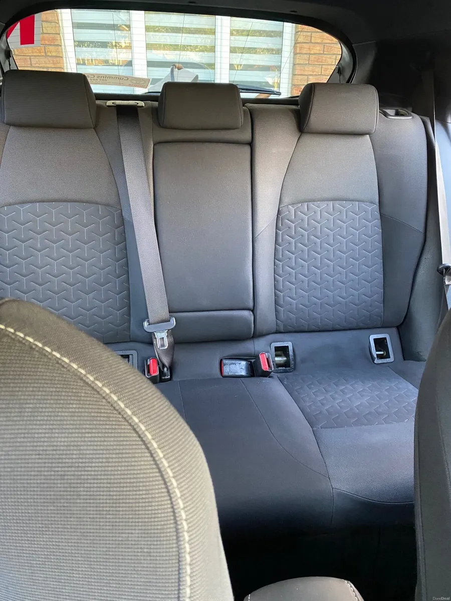 Toyota Corolla 2019 - Image 5