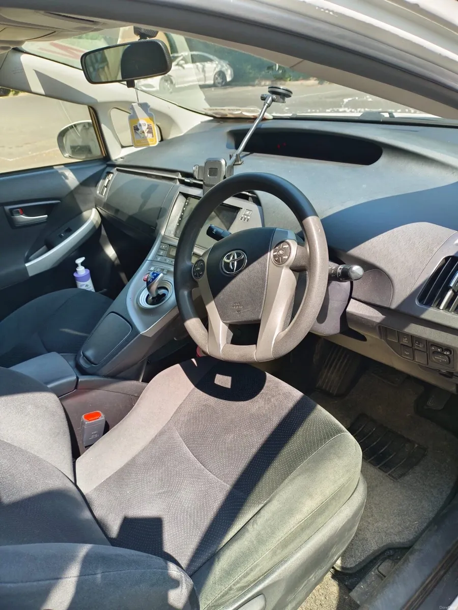 Car - Image 5