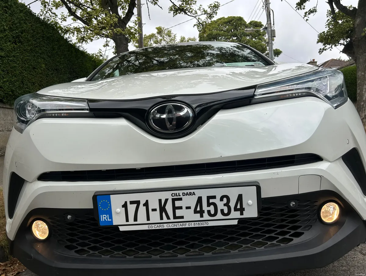 2017 TOYOTA CHR SOL 1.2 PETROL MANUAL - Image 2