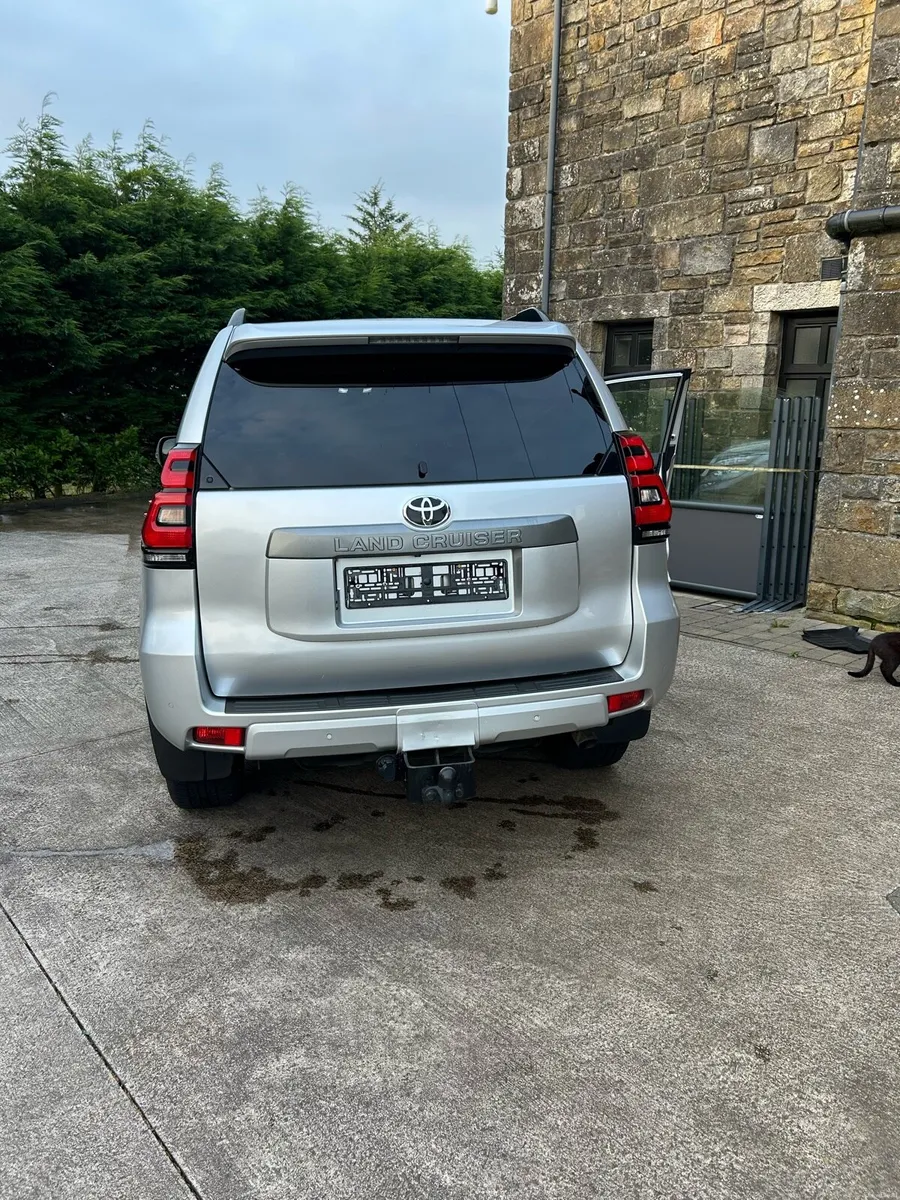 Toyota Landcruiser - Image 3