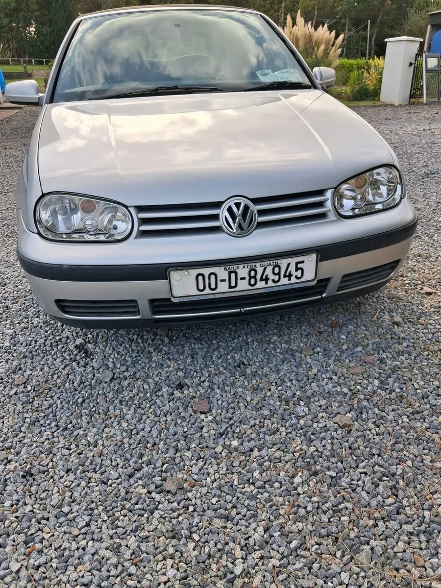Volkswagen Golf Convertible - Image 2