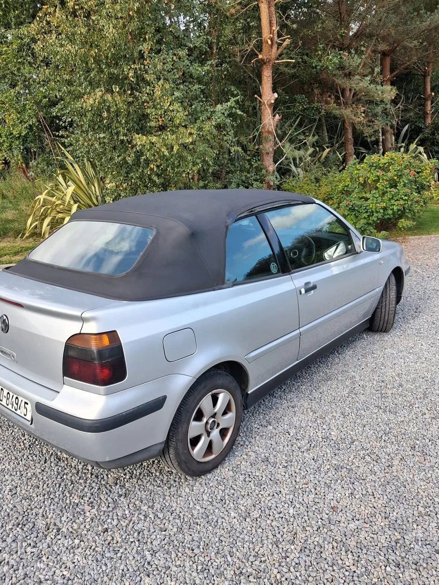 Volkswagen Golf Convertible - Image 4
