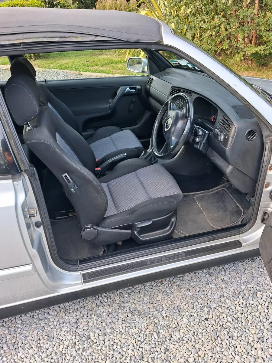Volkswagen Golf Convertible - Image 5