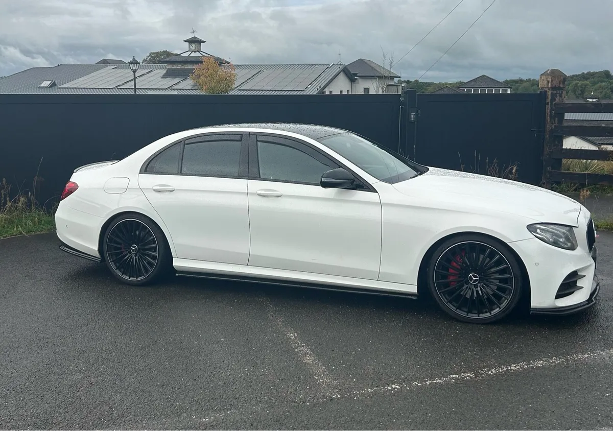 Mercedes E-Class AMG - Image 2
