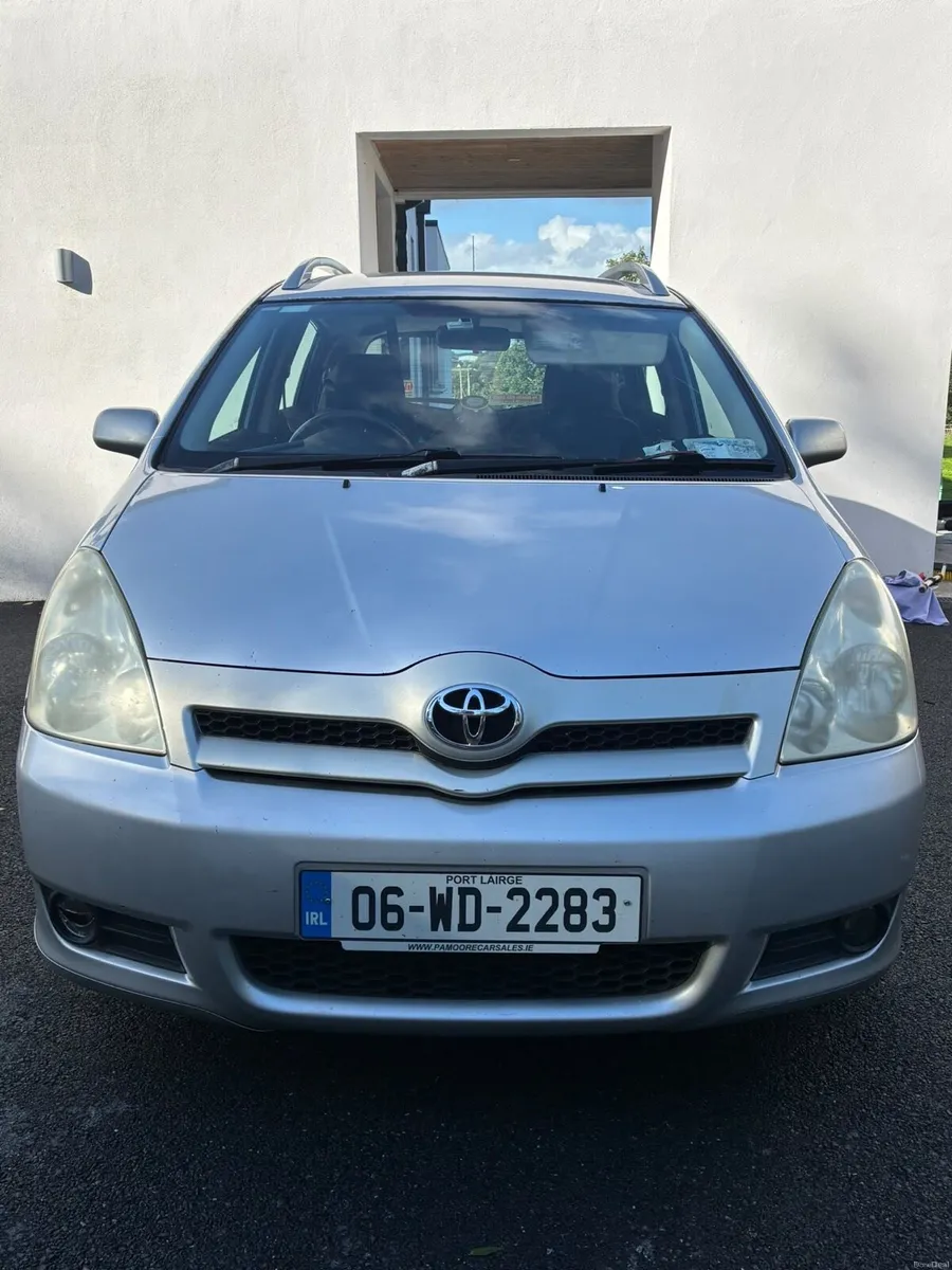 Image 2 of 8