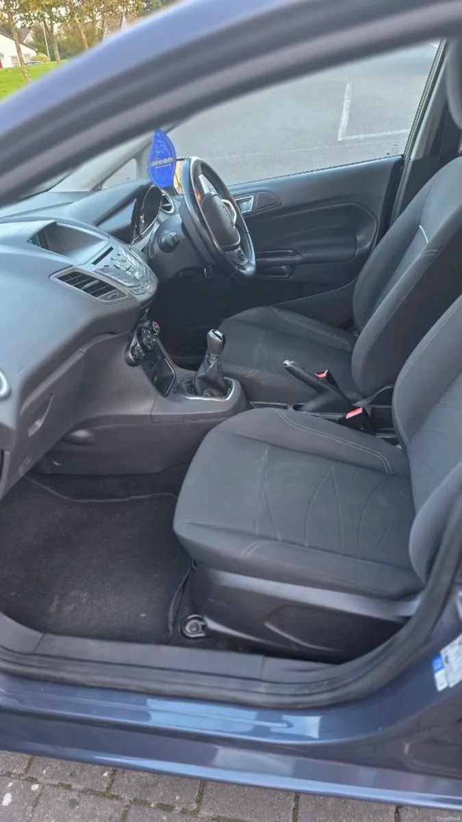 Ford Fiesta Zetech 1.2 - Image 6