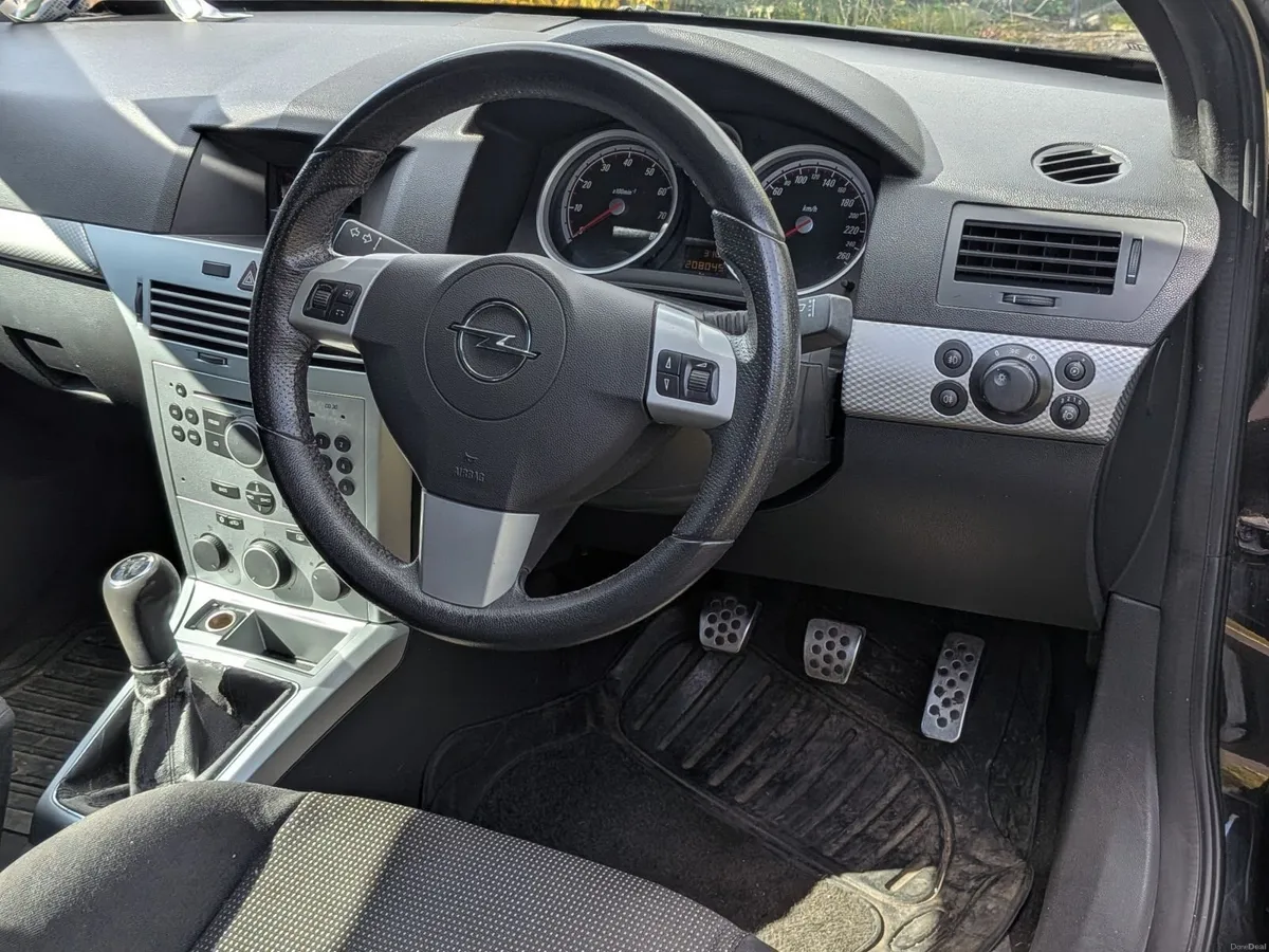 Opel Astra 2006 - Image 5
