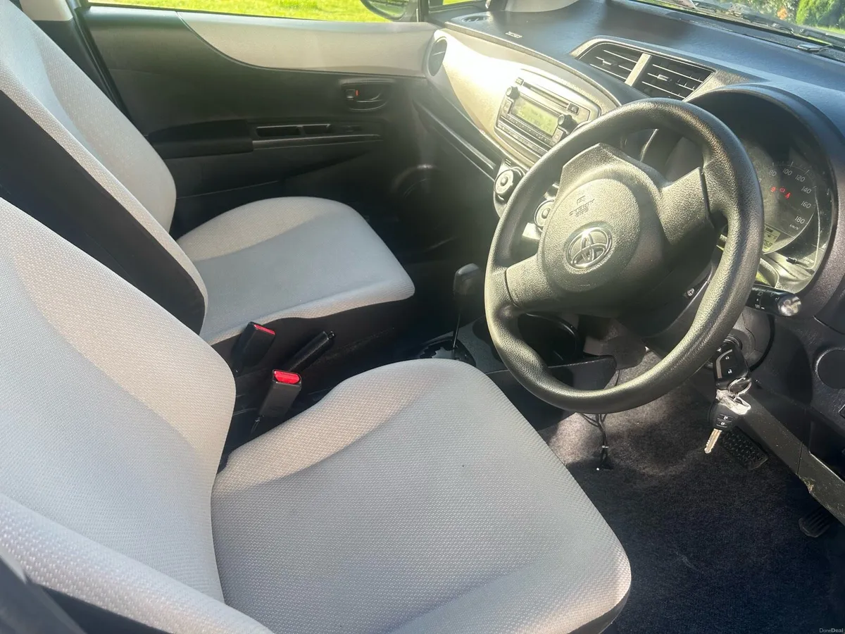 Toyota Vitz - Image 6
