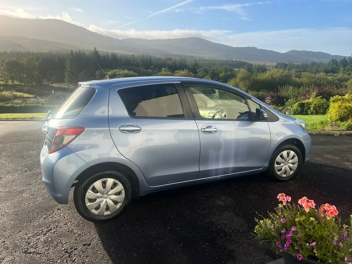 Toyota Vitz - Image 3