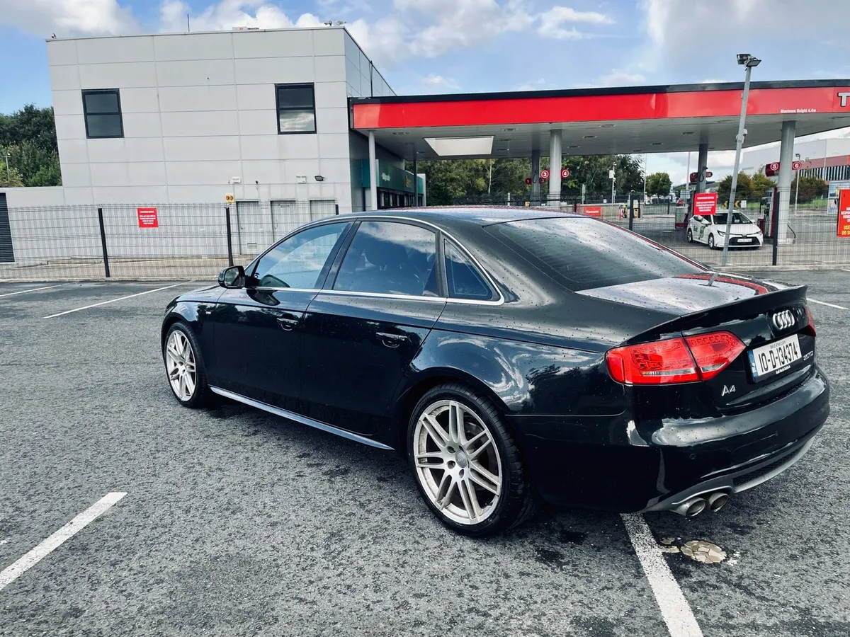 Audi A4 sline Black Edition - Image 3