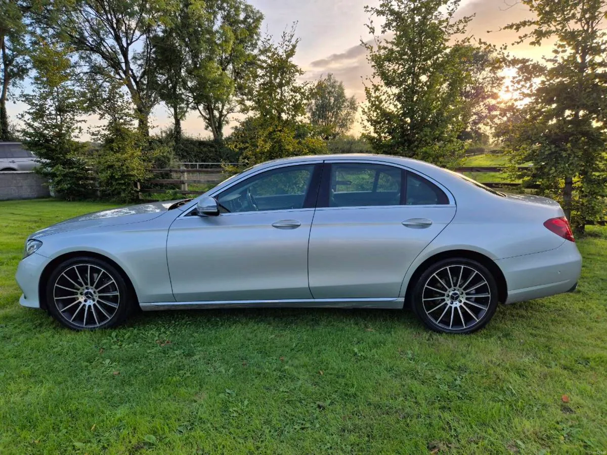 MERCEDES E CLASS 2019 - Image 3
