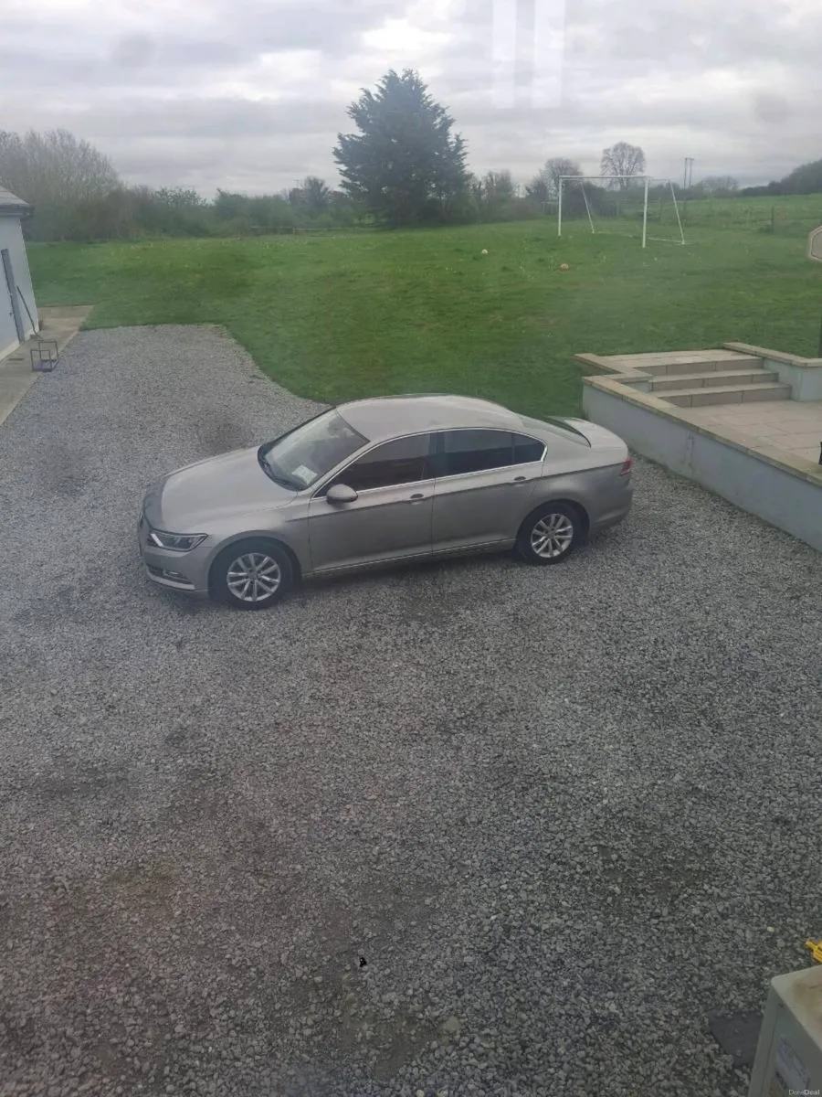 VW Passat - Image 2