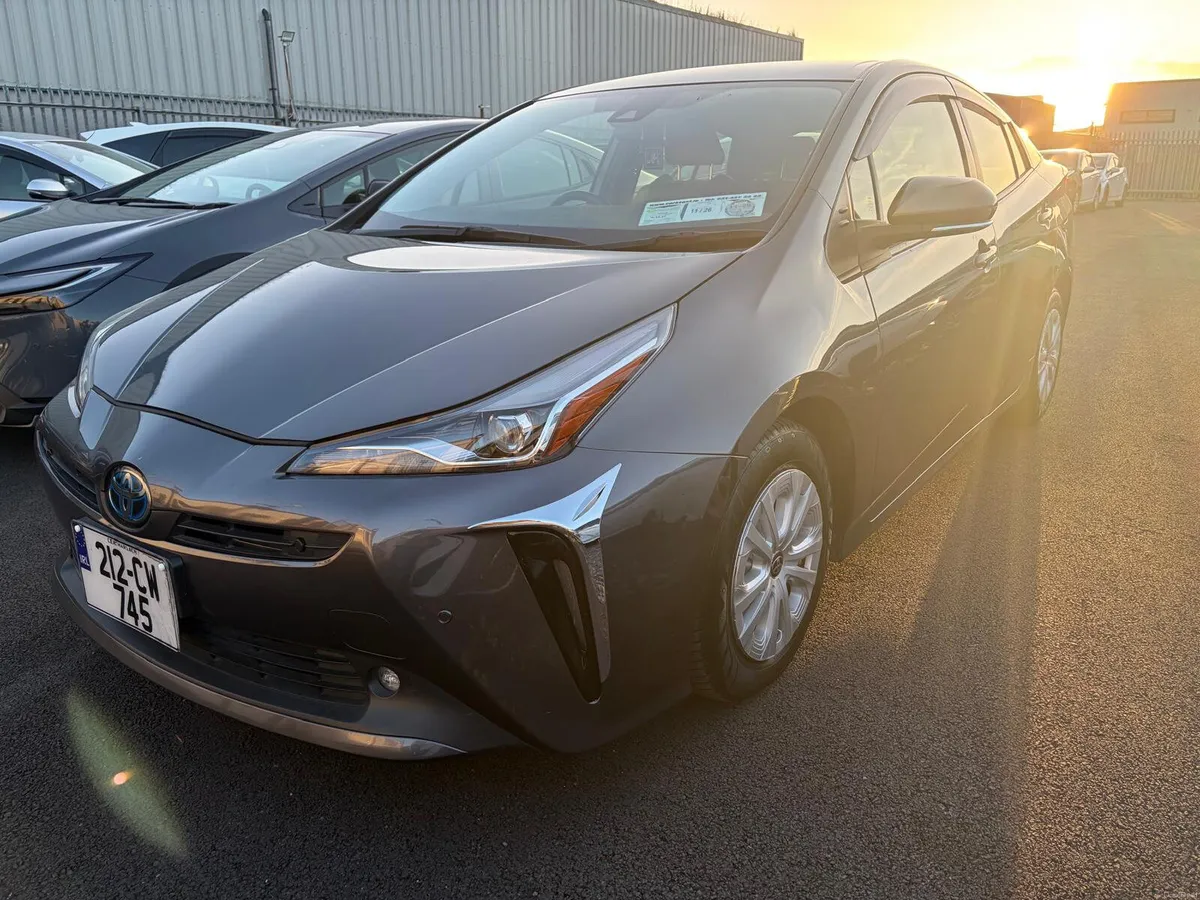 Toyota Prius 2021 - Image 2
