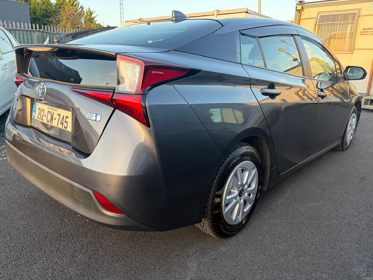 Toyota Prius 2021 - Image 6