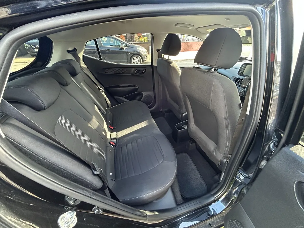 Hyundai i10 2021 - Image 6