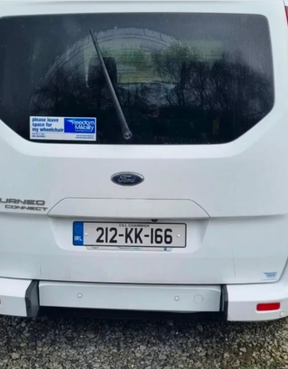 Ford Tourneo Connect WAV Wheelchair accessible - Image 2