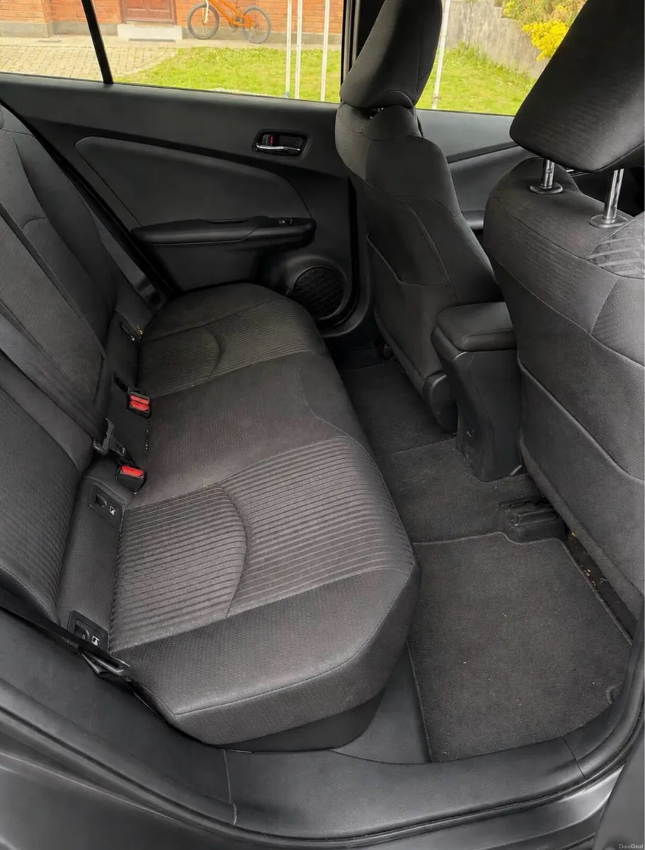 Toyota Prius 1.8 *Hybrid* Irish Model *Quick Sale* - Image 5