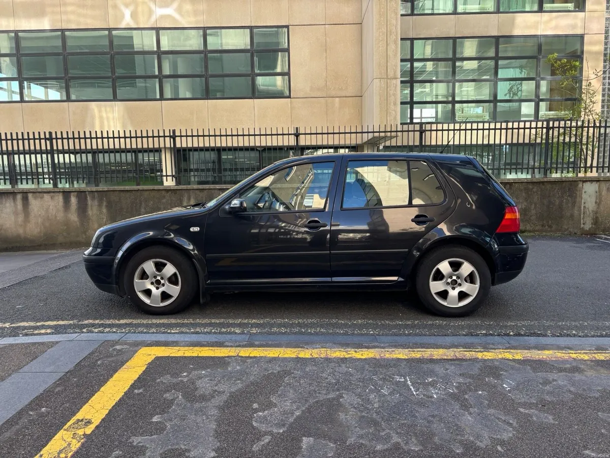 VW Golf 1.4 Petrol – 2003 - Image 4