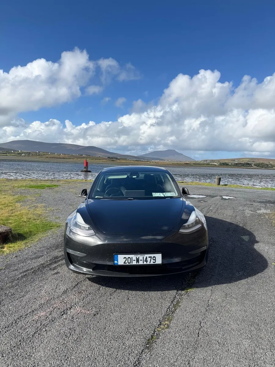 Tesla Model 3 - Image 4
