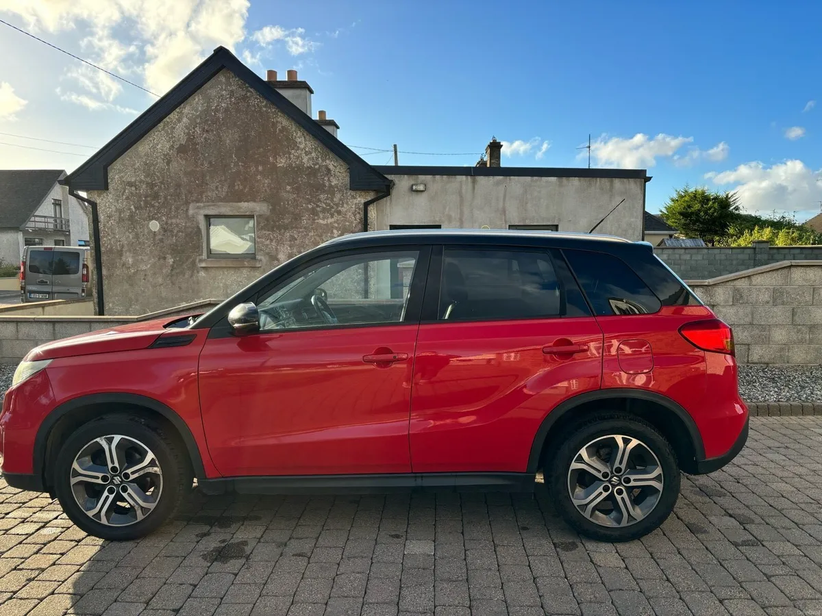 Suzuki Vitara GLX SZ5 Automatic 4x4 All Grip - Image 2
