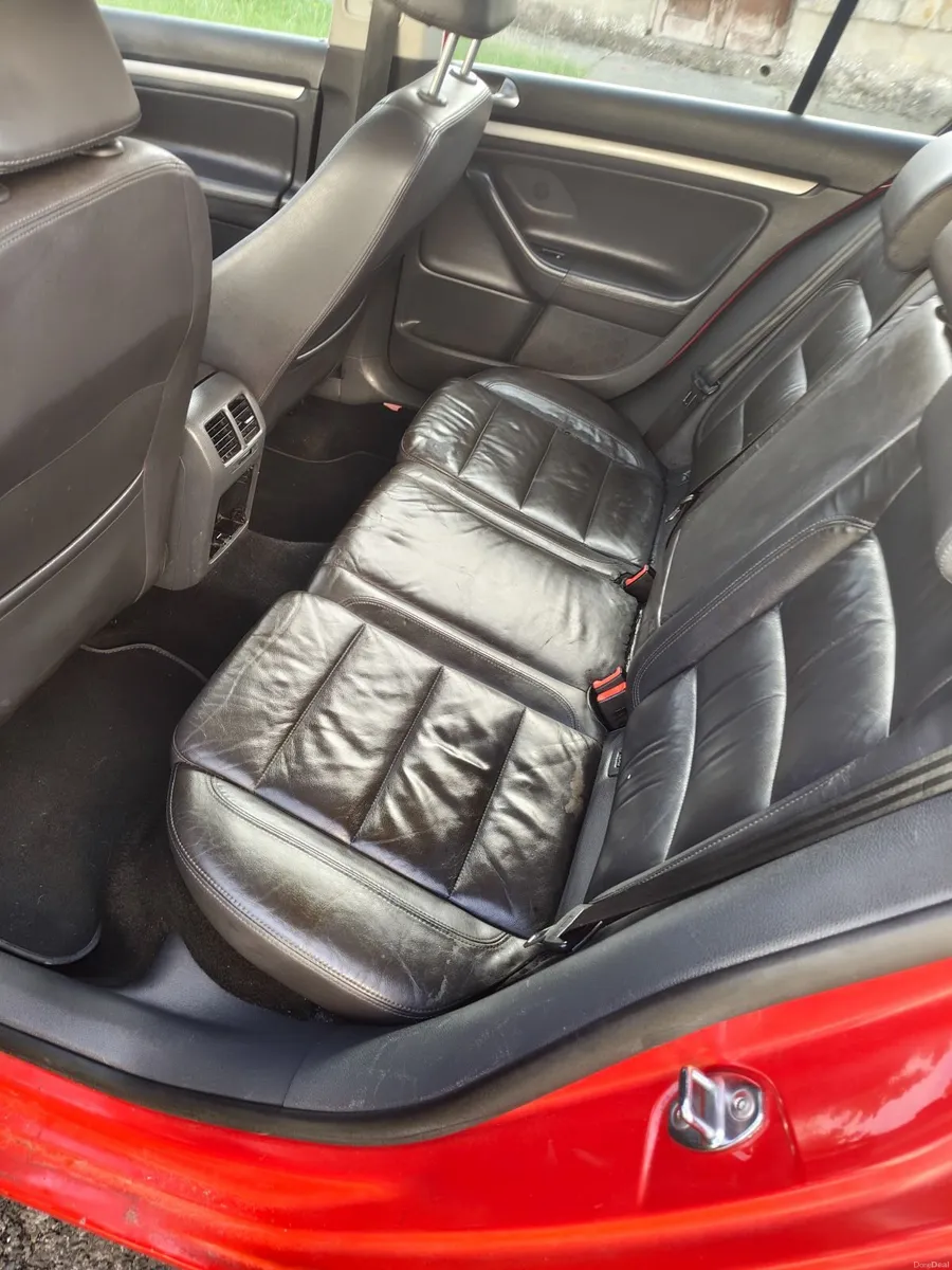 Volkswagen Golf 2008 automatic - Image 3