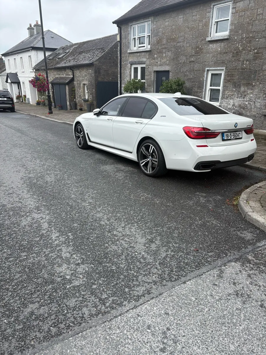 BMW 740e Msport - Image 3