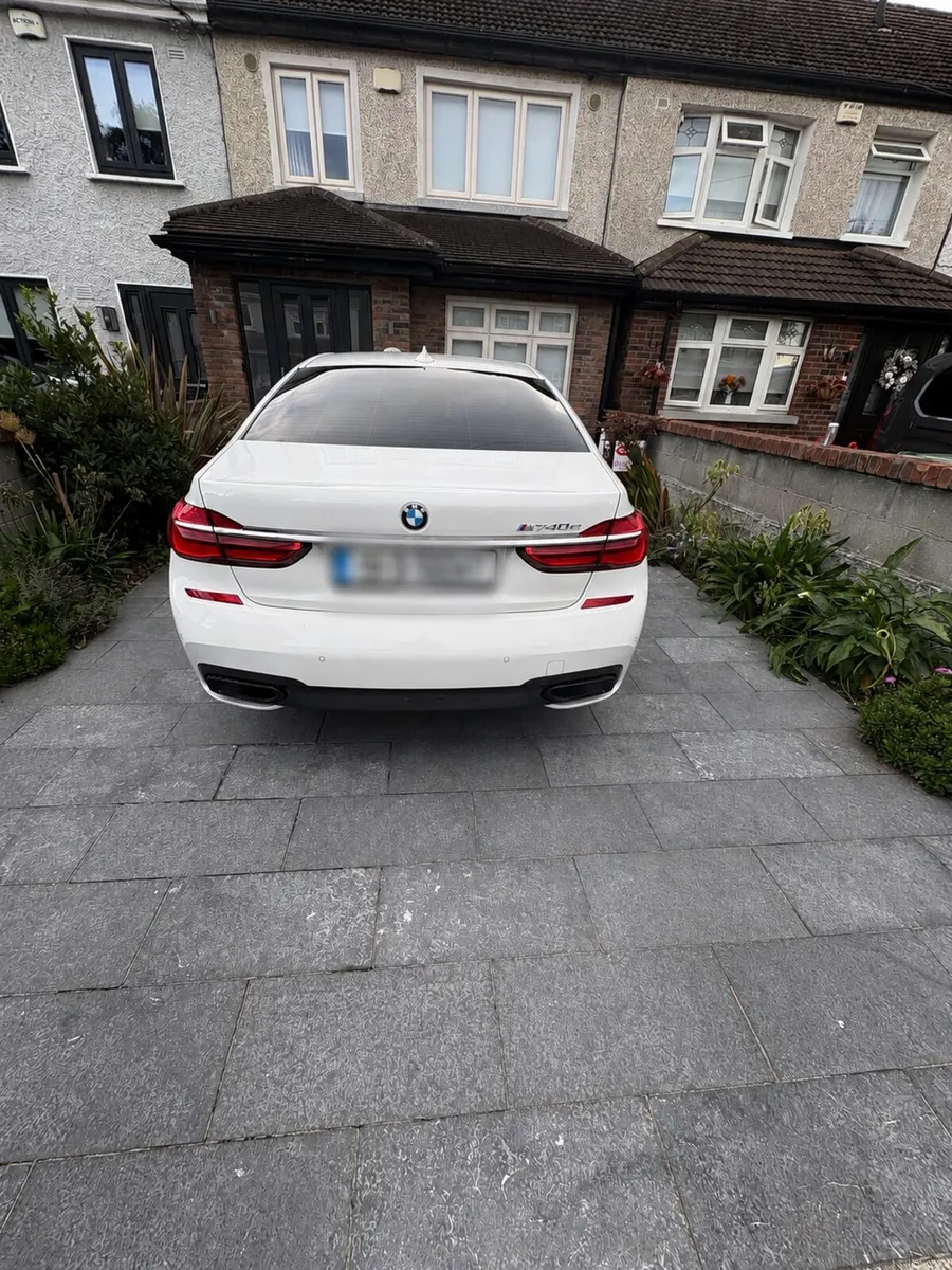 BMW 740e Msport - Image 6